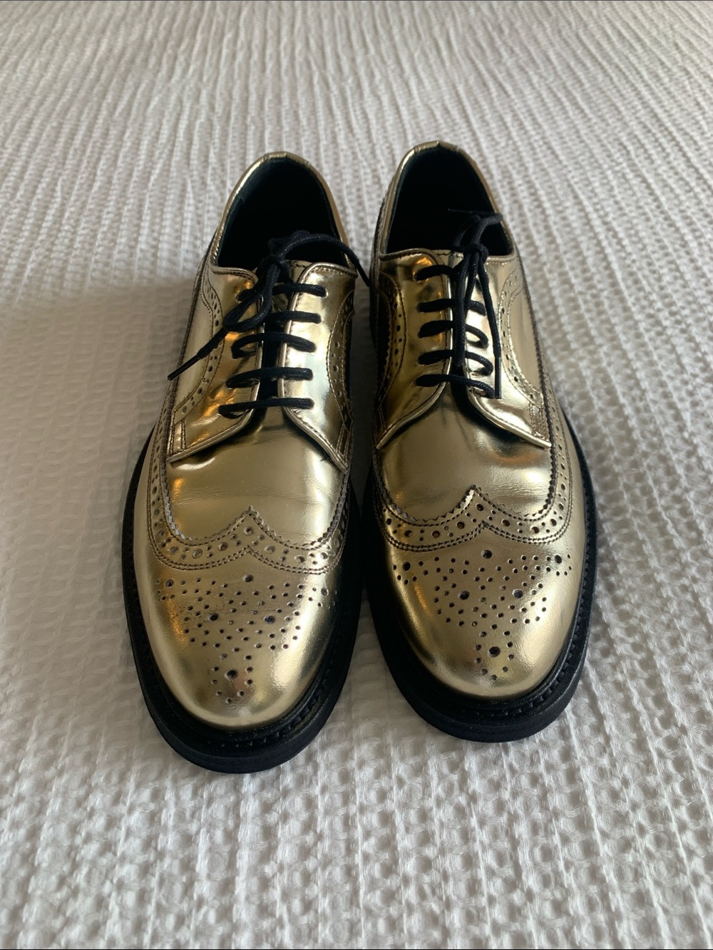 Banana Republic Metallic Gold Leather Oxfords!🔥